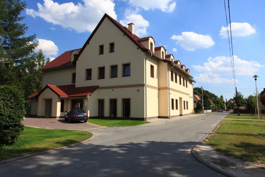 Hotel Modrzewiowy Dwor Gliwice Luaran gambar