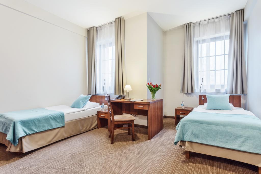 Hotel Modrzewiowy Dwor Gliwice Luaran gambar